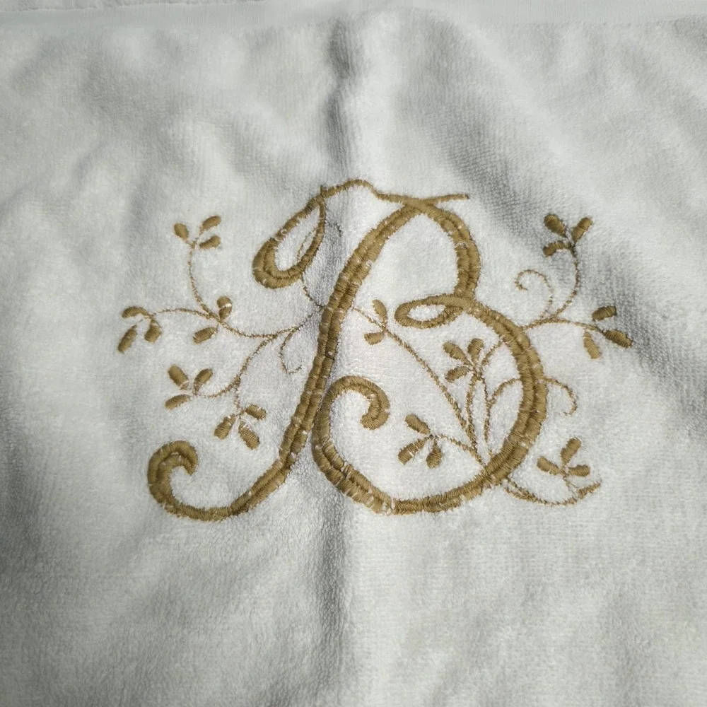 VTG Muscogee White Hand Towel All Cotton Gold Embroidered Monogram B Leaf USA